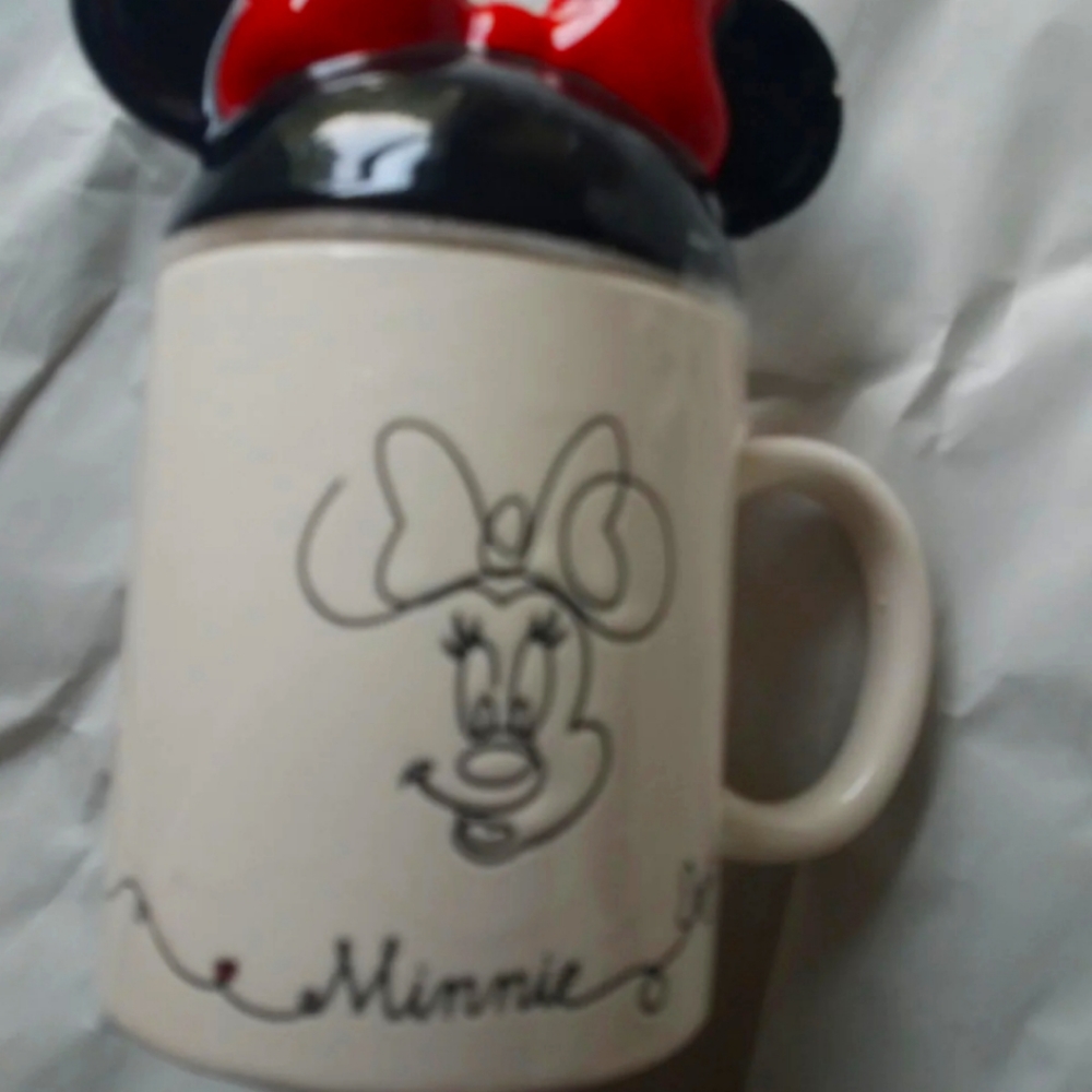 Disney Mug with lid